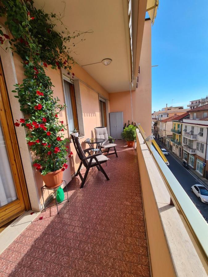 Casa Dell Amore 3 San Remo Zewnętrze zdjęcie
